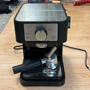 DēLonghi espresso machine